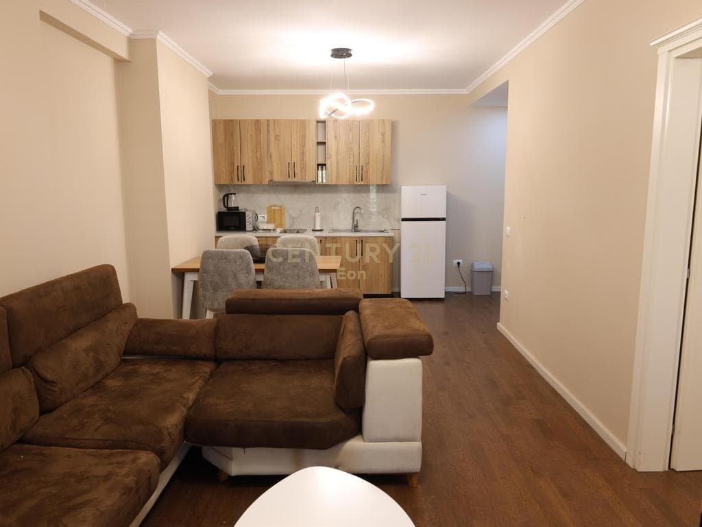 JEPET APARTAMENT 1+1 ME QIRA NE CURRILA, DURRES ! 2