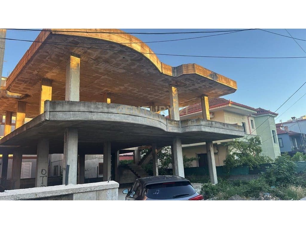Ndërtesë 2 kate Për Shitje tek Ish Keneta, Durrës - 165000€ ! 3