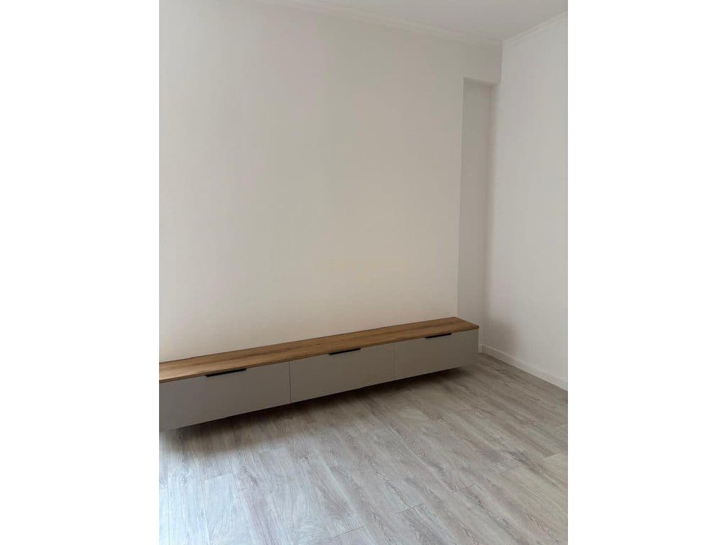 Apartament 2+1 Me Qira te Kazazi, Durres ! 4