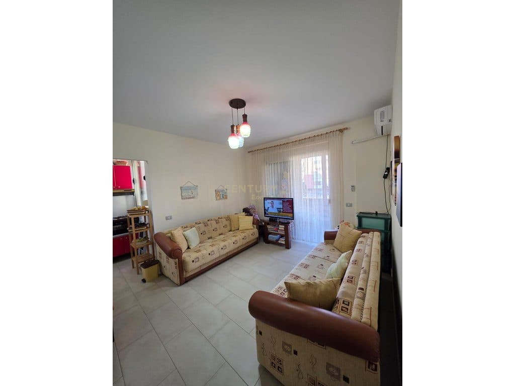 Apartament 2+1+2 Për Shitje në Golem 200-250m nga deti !