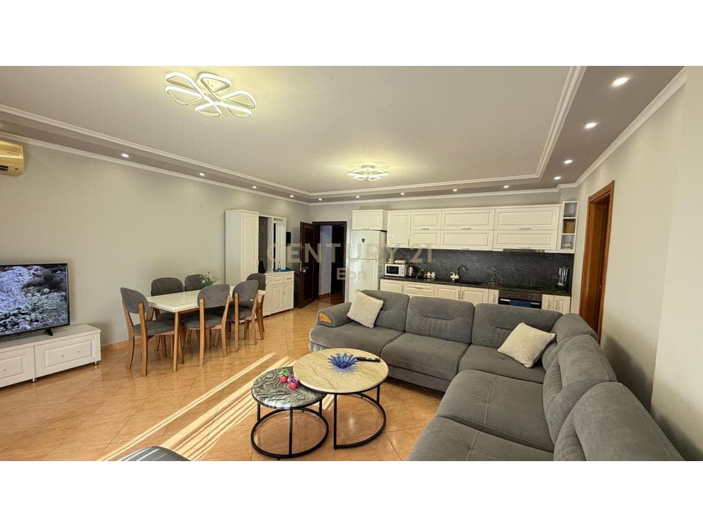 APARTAMENT 2+1+VERANDE PER SHITJE 50M LARG DETIT, NE NJE KOMPLEKS REZIDENCIAL GOLEM!!!