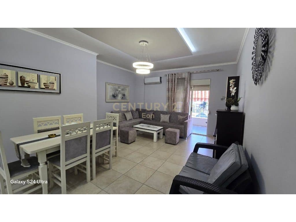 Apartament 2+1 me Qira pranë Plazhit dhe Hotelit Antalya !