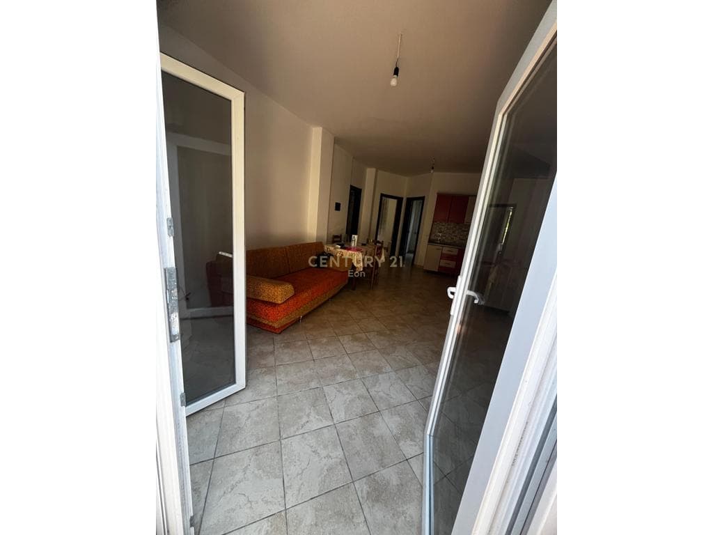 Apartament 2+1 në Rezidencë Private, 30–50 m nga Deti – Golem ! 4