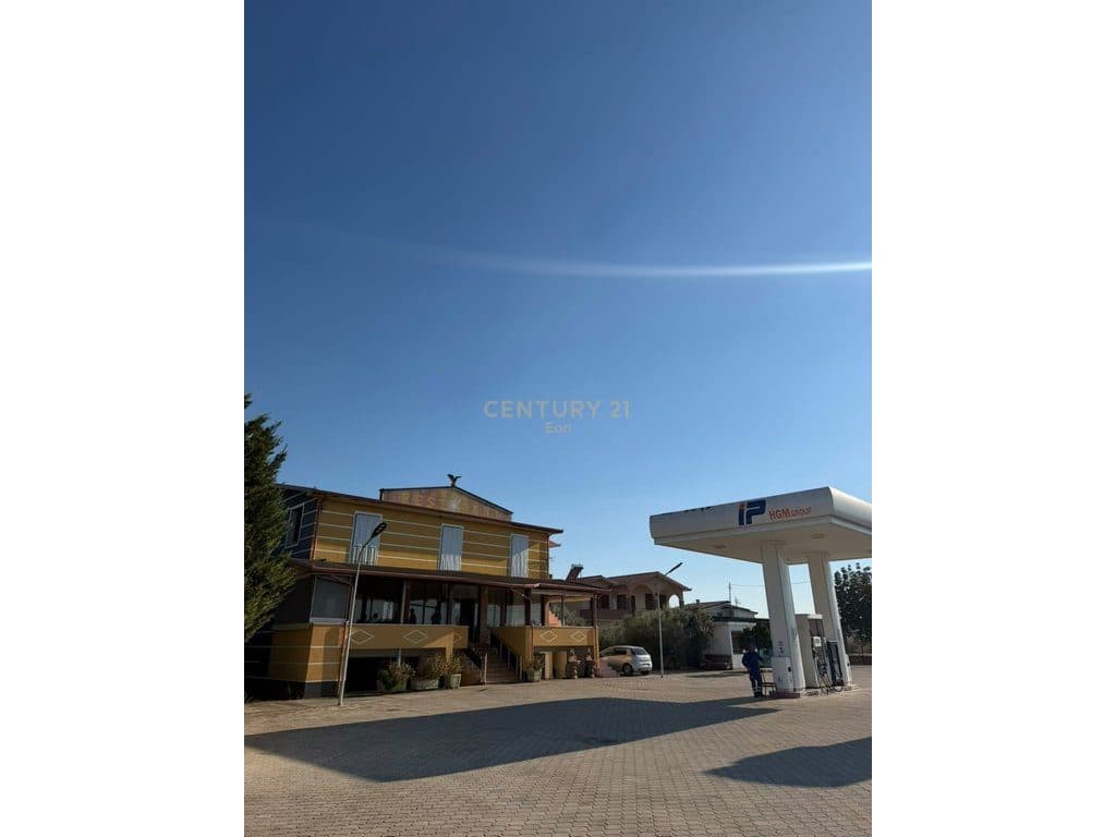 Pronë Ekskluzive në Çermë | Karburant + Gaz + Lavazh + Bar-Kafe | 1,104 m² | 400,000 €