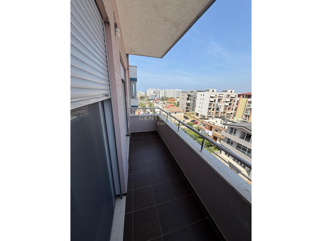 Apartament 2+1 për qira | Qendra e Golemit 2