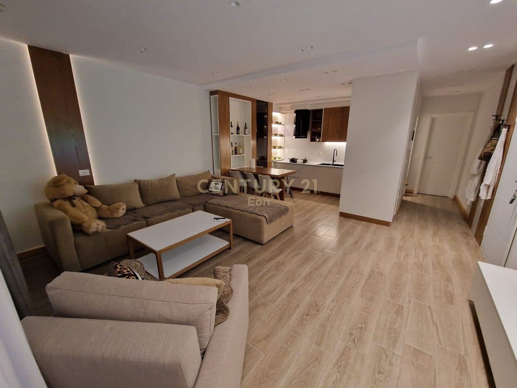 APARTAMENT 1+1 ME QERA NE SAN PIETRO! 3