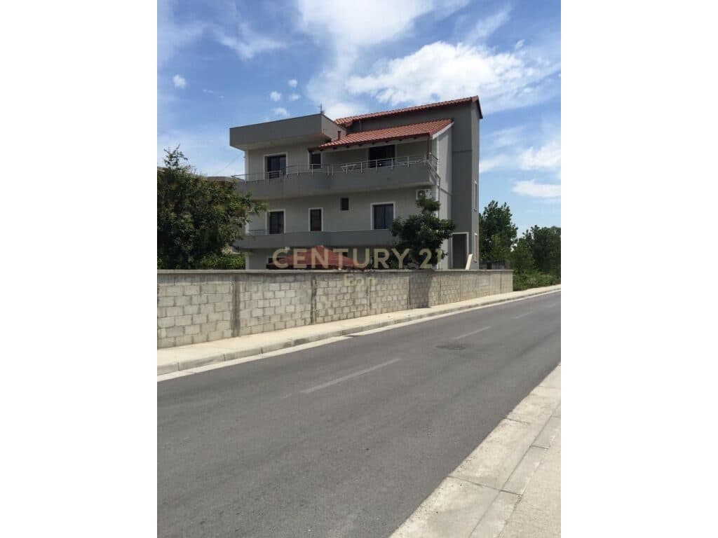 SHITET VILE NE PLAZH TEK RROTA E KUQE!