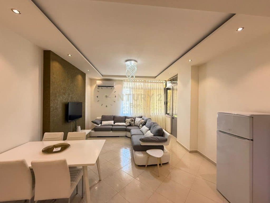 JEPET ME QIRA APARTAMENT 2+1 ME BALLKON, PRANE DREJTORISE SE POLICISE, DURRES ! 3