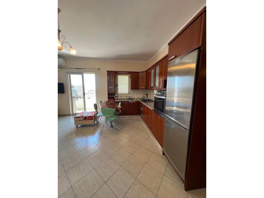 Apartament 2+1+garazhd Me Qira në Lagjen nr.5, Durrës ! 3