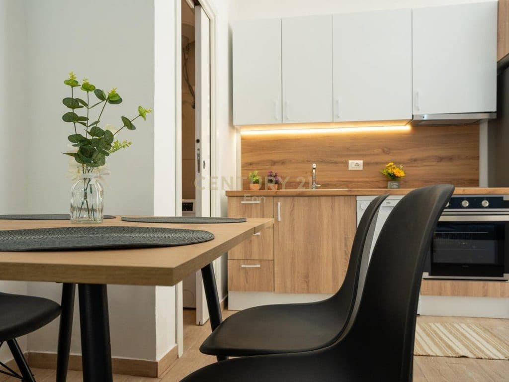 SHITET APARTAMENT 1+1 TE SHKEMBI KAVAJES! 4