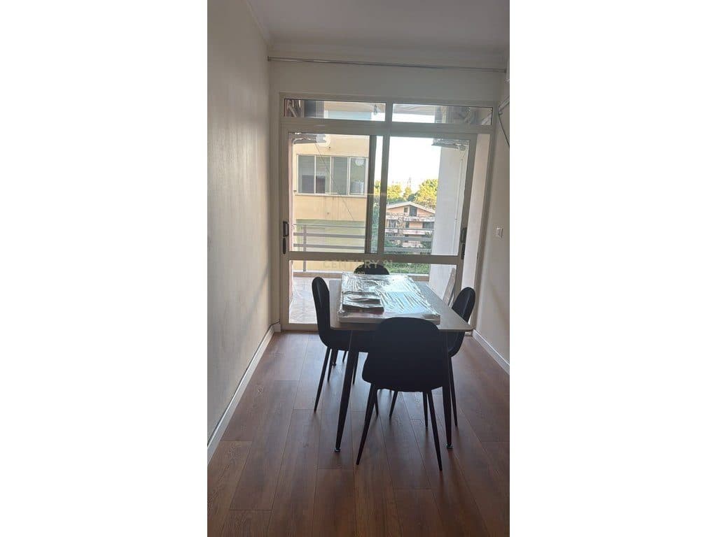 Apartament 1+1 Me Qira në Plazh, Durrës ! 2