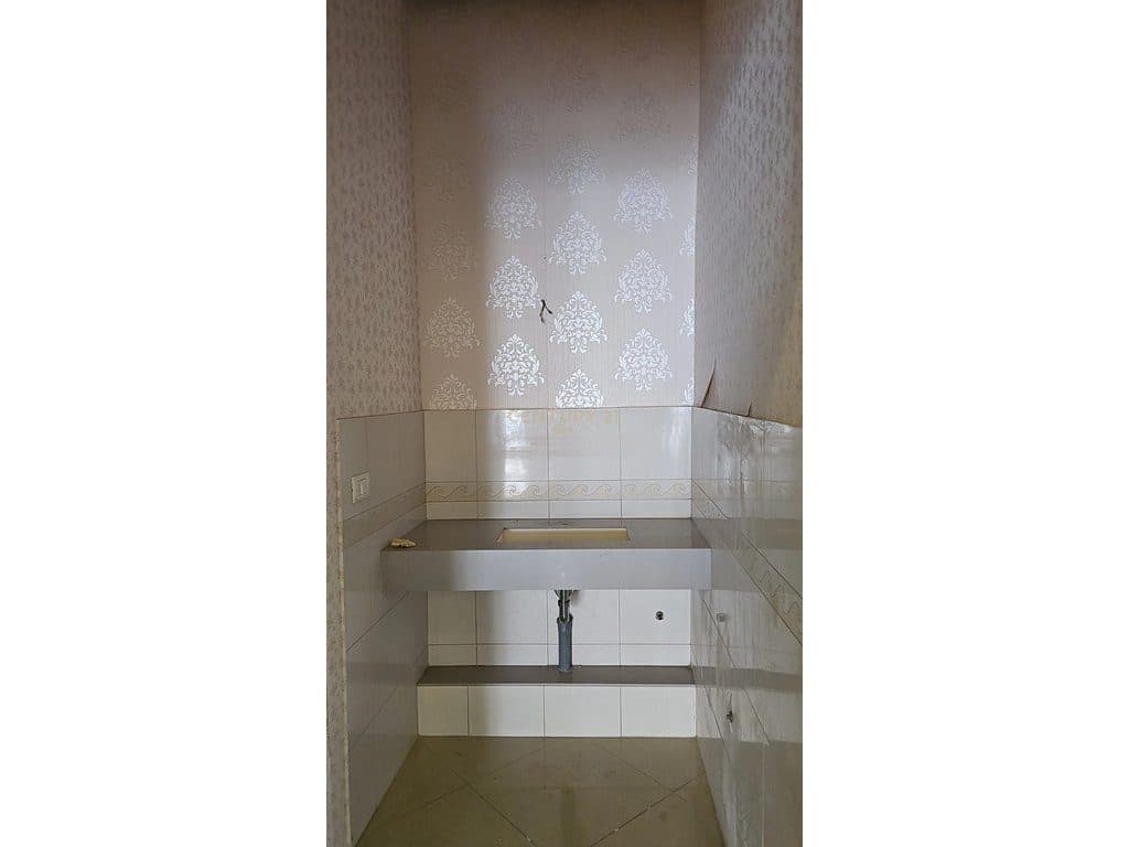 Zyrë Me Qira në Durrës - 850€ | 91 m²
