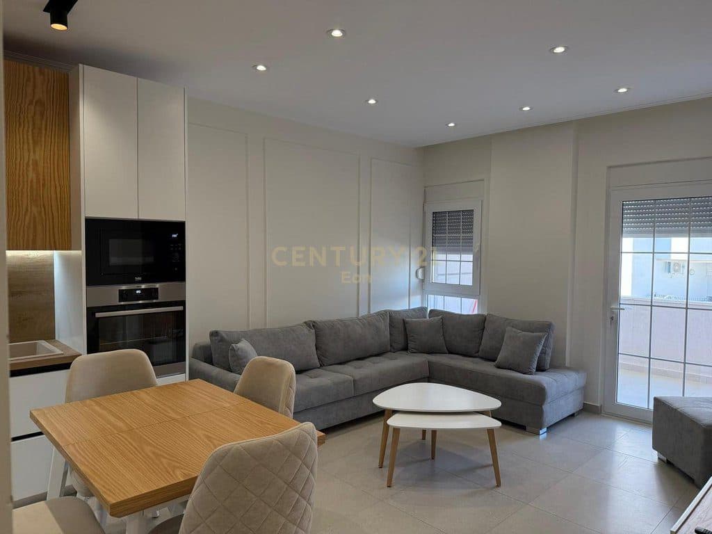 APARTAMENT 1+1 PER SHITJE VETEM 100M NGA DETI, NE QERRET !