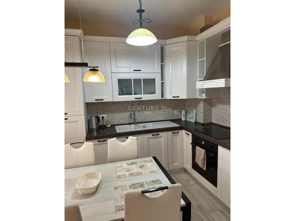 SHITET APARTAMENT 2+1 I INVESTUAR TEK PERLA RESORT NE GJIRIN E LALZIT ! 3