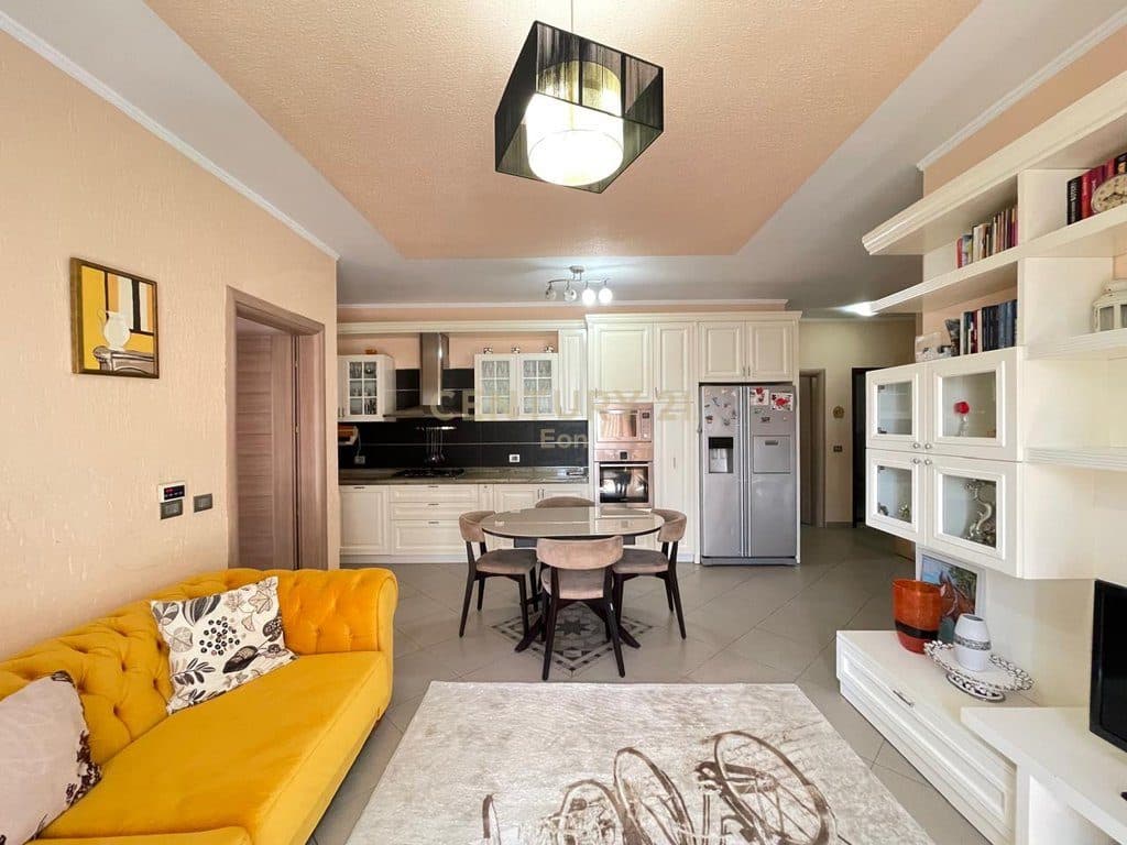 Jepet me Qira Apartament 3+1+2 te Kopeshti " Sotir Noka , "Durrës !