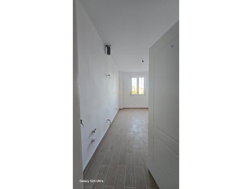 Shitet Apartament 1+1 në Spitalle, Durrës !