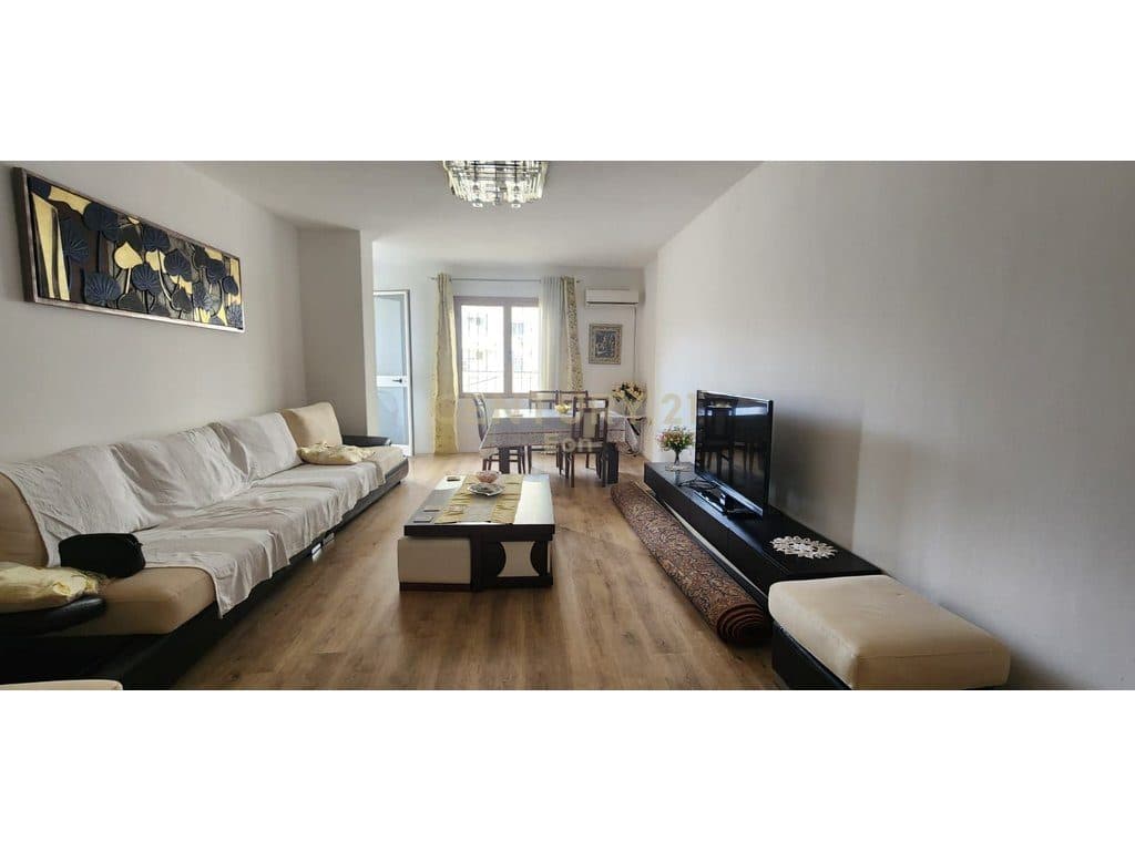 JEPET ME QERA APARTAMENT 2+1+2 ME VERANDE, LAGJJA 17, DURRES !
