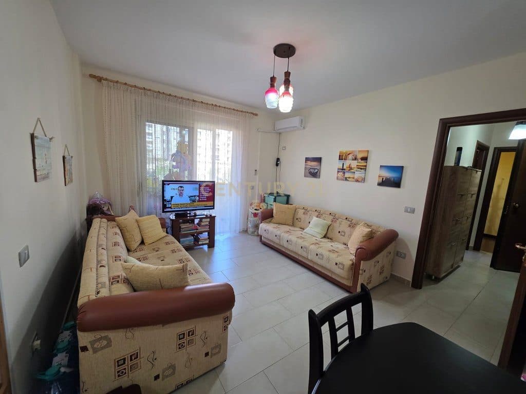 Apartament 2+1+2 Për Shitje në Golem 200-250m nga deti ! 2