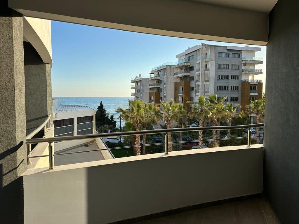 SHITET APARTAMENT 2+1+2 ME PAMJE DETI TEK "WHITE HILL RESIDENCE" NE CURRILA ! 2
