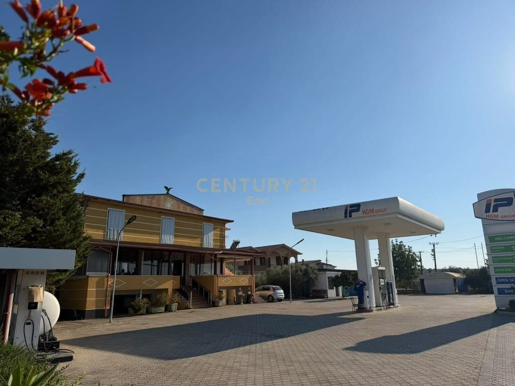 Pronë Ekskluzive në Çermë | Karburant + Gaz + Lavazh + Bar-Kafe | 1,104 m² | 400,000 €