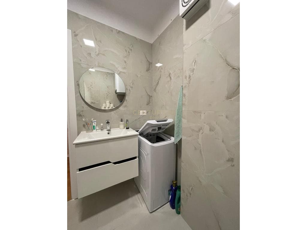 SHITET APARTAMENT 2+1 TEK SHKEMBI KAVAJES ! 2