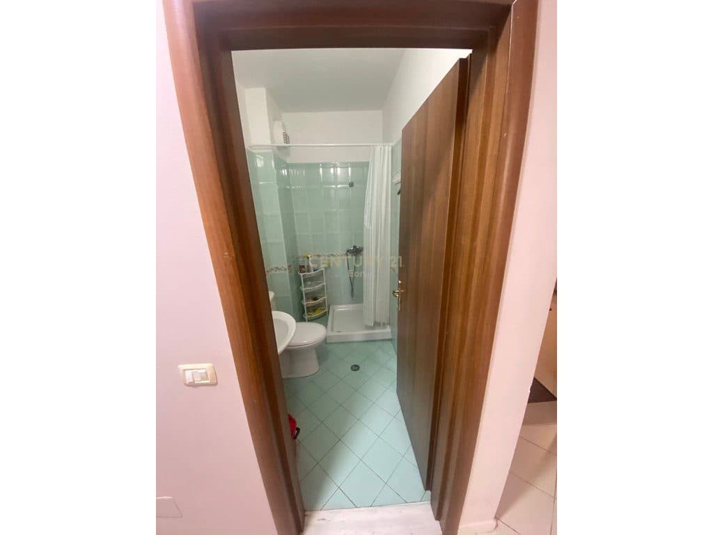 Apartament i Bollshëm 2+1+2 për Qira në Vollga, Durrës! 4
