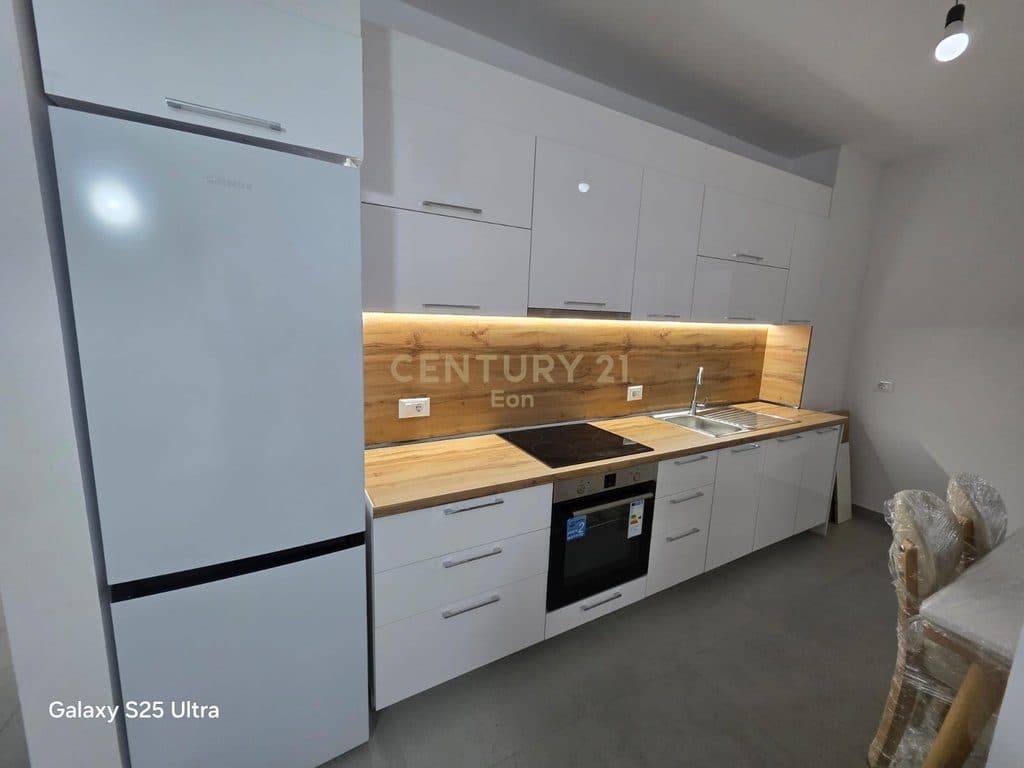 Jeper Apartament 2+1 Me Qira në Lagja nr.5, Durrës ! 4