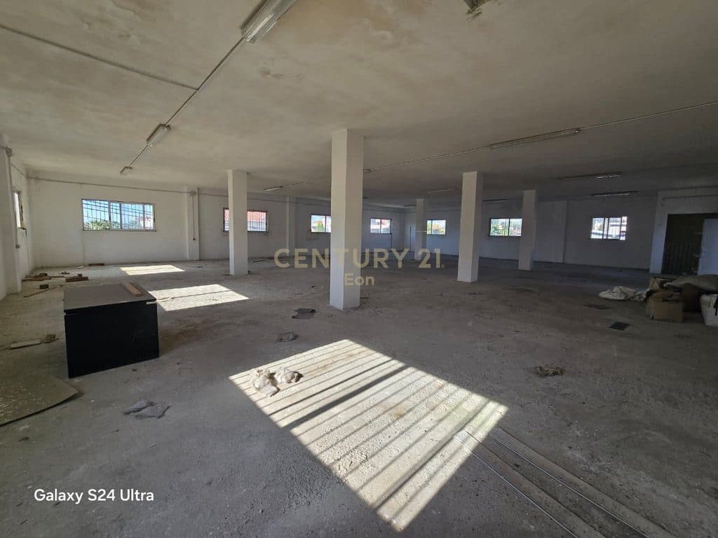 Magazinë për Shitje në Shkozet, 1332 m² !