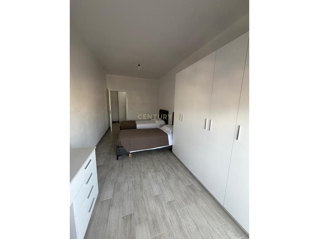 Apartament 2+1 për qira | Qendra e Golemit 4