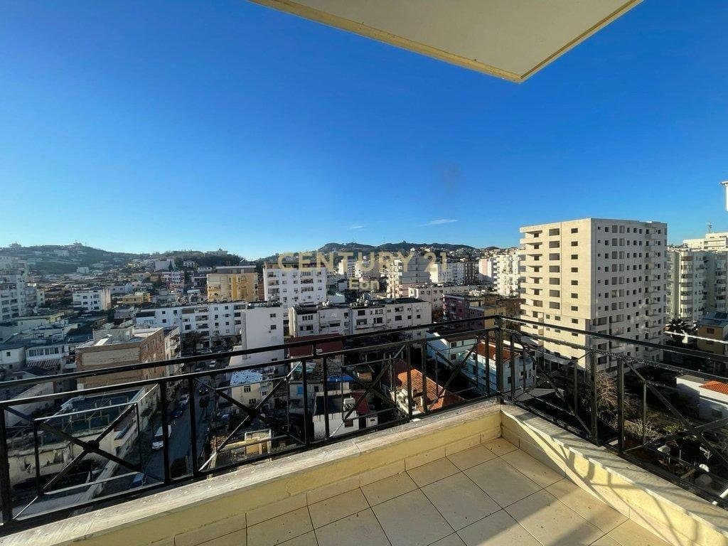 Apartament 1+1 + Verande me Qira në Lagja nr.6, Durrës ! 2