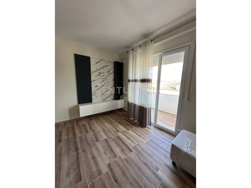 SHITET APARTAMENTI 1+1 TEK MALI I ROBIT,NE GOLEM! 3