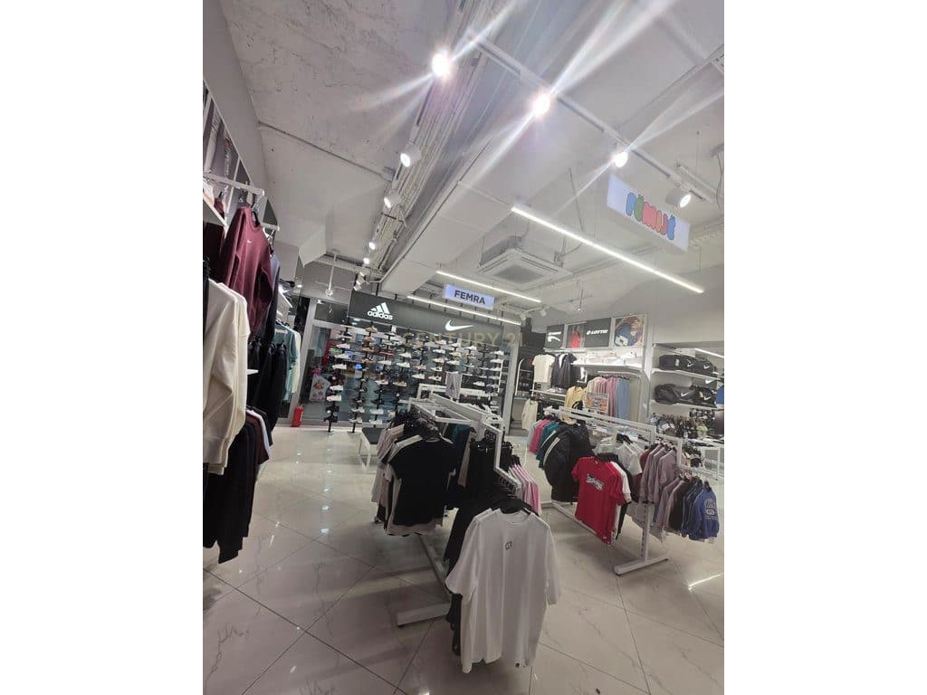 Dyqan shitje në Qendra Tregtare Flagship, Durrës ! 3