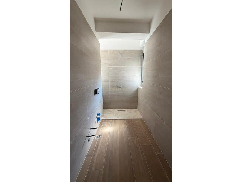 APARTAMENT 1+1 PER SHITJE NE GOLEM ! 3
