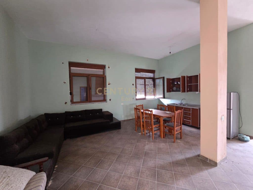 SHITET SHTEPI PRIVATE NE SHKOZET, DURRES !