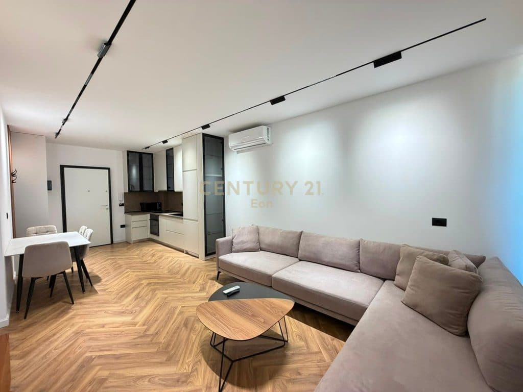 APARTAMENT 1+1 ME PAMJE NGA DETI NE GOLEM !
