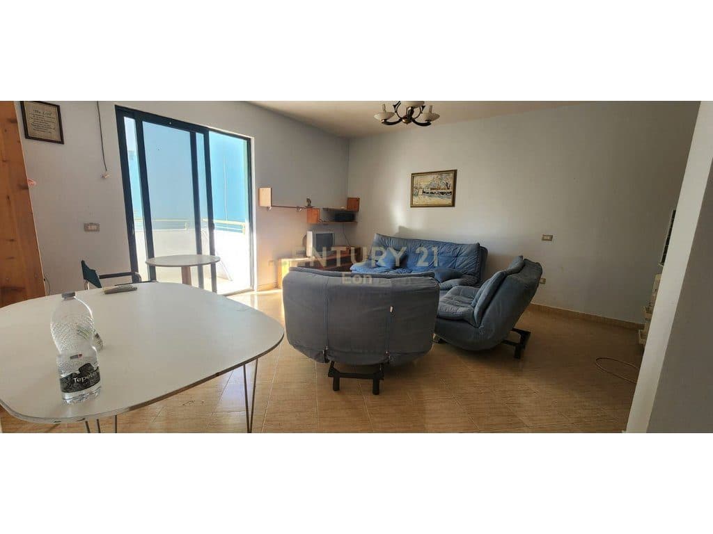 SHITET APARTAMENT NE ZONEN E MALIT TE ROBIT 250M LARG DETIT ! 2