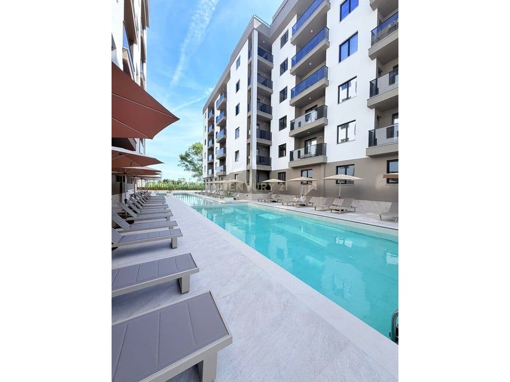 Apartament 1+1 Për Shitje në Mali i Robit ! 2