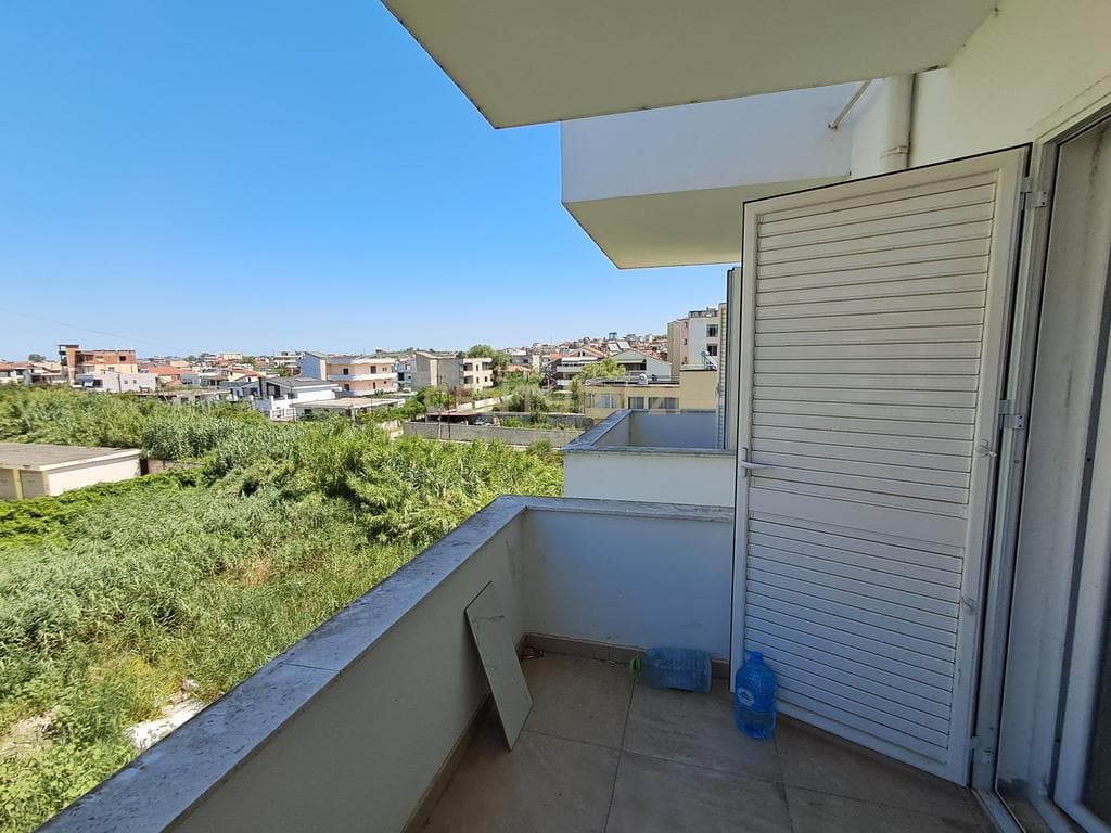 SHITET APARTAMENT 3+1+2 (+4 BALLKONE) NE PLAZH ILIRIA ! 2