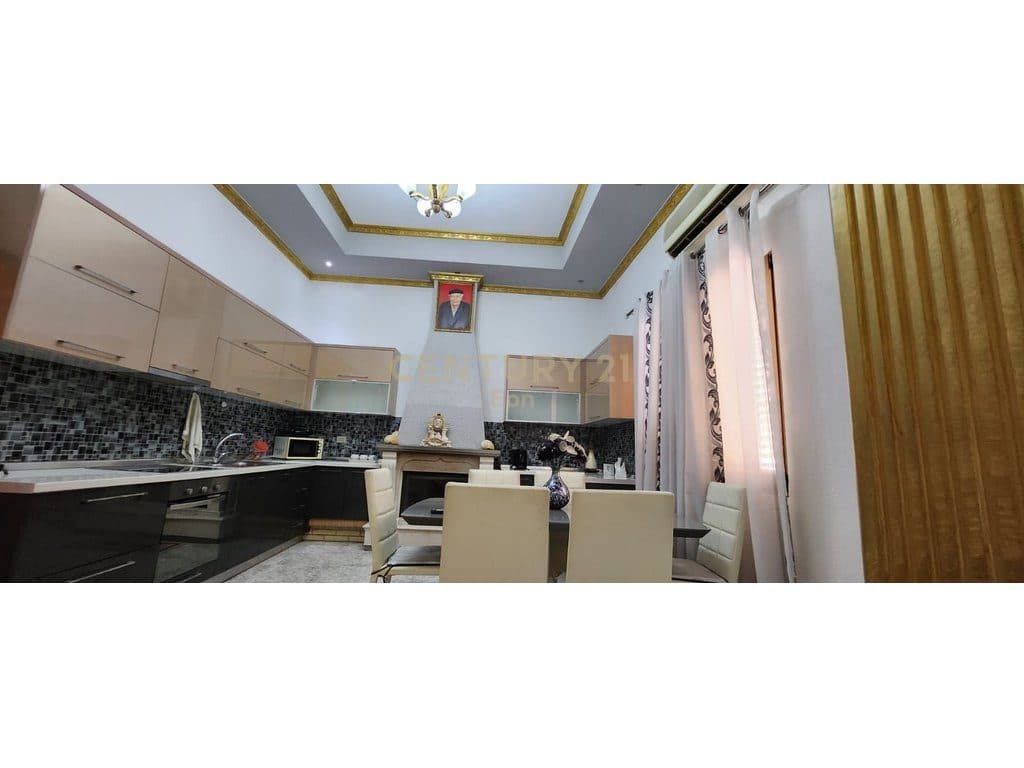Apartament 2+1 Me Qira në Qendrën e Durrësit ! 3