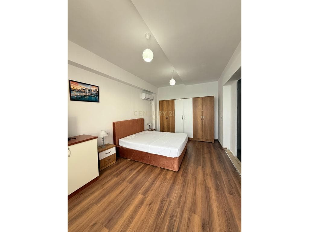 Apartament 2+1 Me Qira në Plazh, Durrës !!