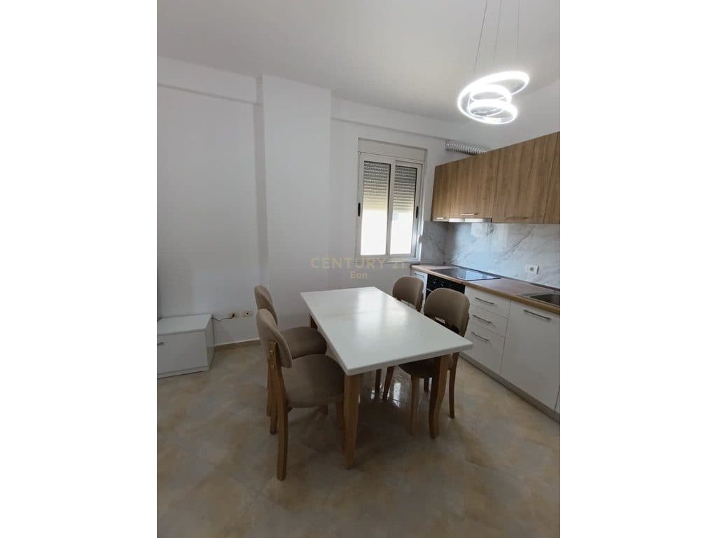 Shitet Apartament 1+1 tek Shkëmbi i Kavajës, Durrës ! 2