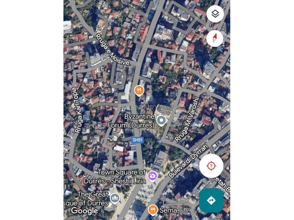 Tokë për Shitje me Njolle Ndërtimi në Qendër 1