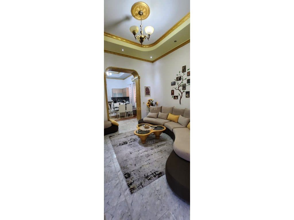 Apartament 2+1 Me Qira në Qendrën e Durrësit ! 2