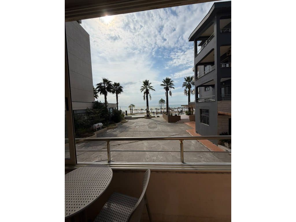 Studio për Qira në Plazh Stacioni i parë, Durrës !