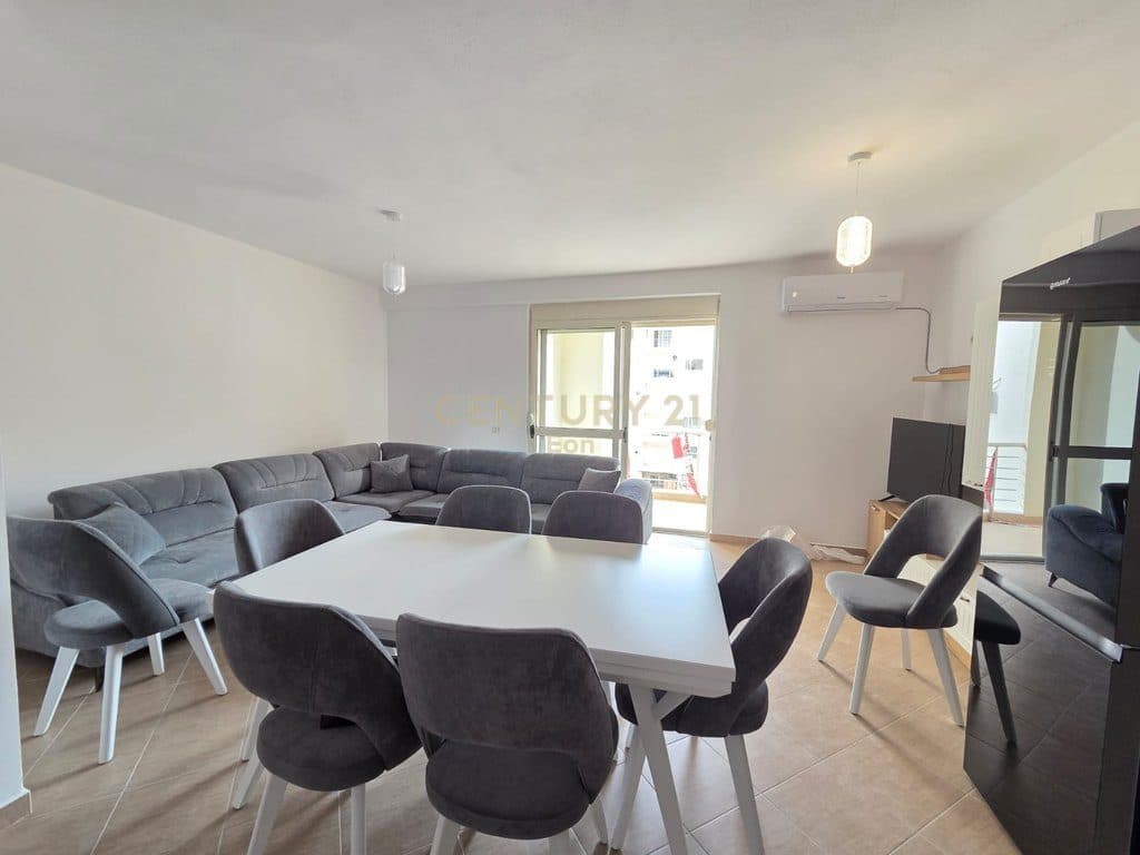 Apartament 2+1 Në Shitje në Plazh, Durrës vetem 50 prane Detit !! 2