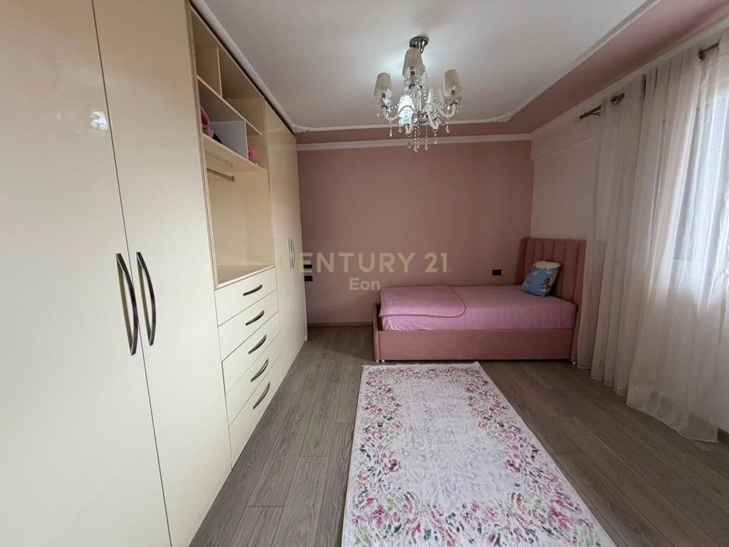 JEPET ME QIRA KATI I 3-TE VILE MBRAPA GALAKTIKUT, DURRES ! 3