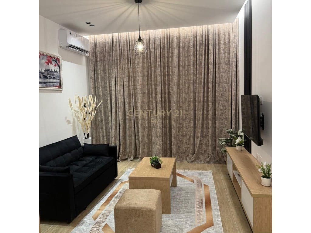 Shitet apartament 1+1 në Malin e Robit, Golem – i ri, i mobiluar dhe gati për banim!