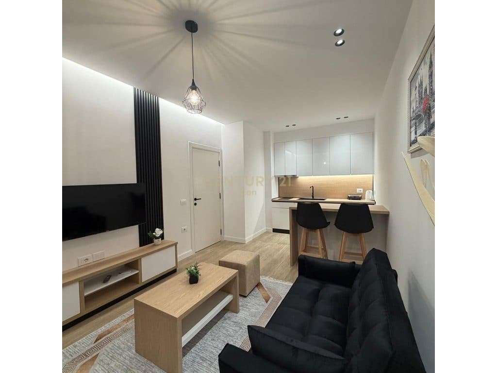 Shitet apartament 1+1 në Malin e Robit, Golem – i ri, i mobiluar dhe gati për banim! 2