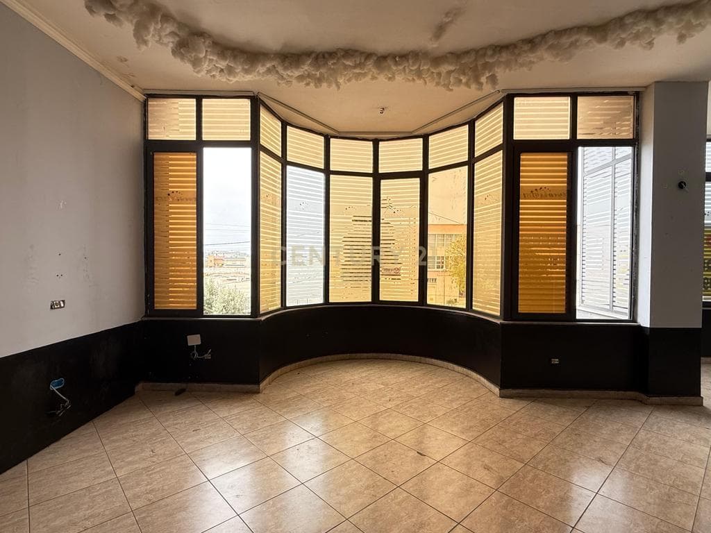 Ambient Komercial Me Qira në Shkozet, Durrës - 500€ | 265 m²