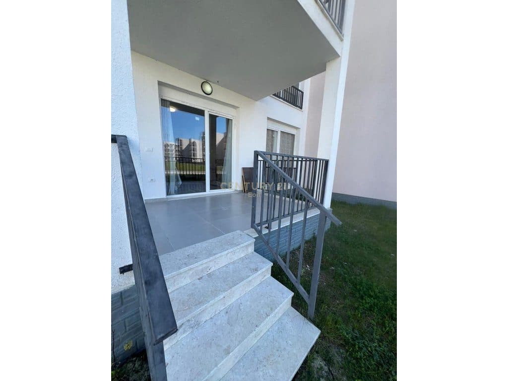 JEPET ME QIRA APARTAMENT 3+1+2 ME OBORR NE SPITALLE , DURRES !!!